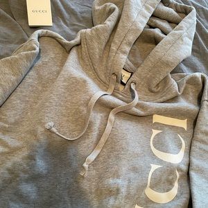 Gucci Logo Print Hoodie. (Men)
